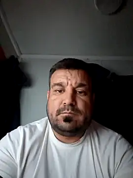 Snapshot of Futacisu chatting on 25, 10, 2025 Futacisu online show from 25, 10, 2025