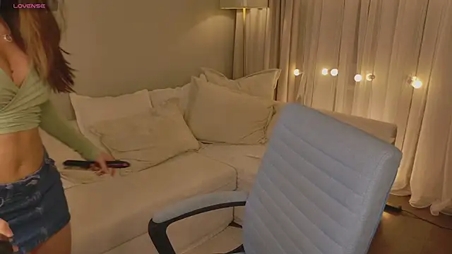 Snapshot of EmiliaDreams chatting on 20, 2, 2026 EmiliaDreams online show from 20, 2, 2026