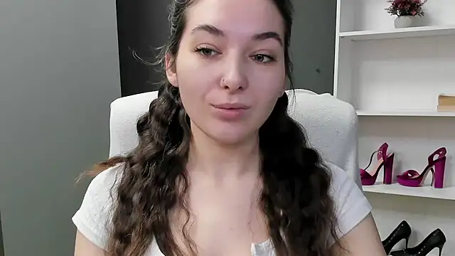 Snapshot of Meagn_Extasy chatting on 13, 1, 2026 Meagn Extasy online show from 13, 1, 2026