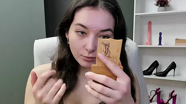 Snapshot of Meagn_Extasy chatting on 15, 1, 2026 Meagn Extasy online show from 15, 1, 2026