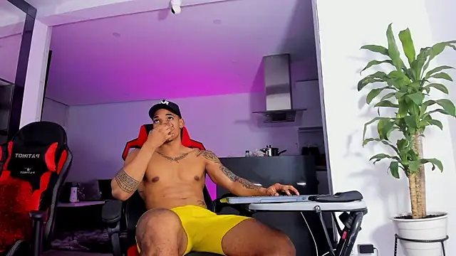 TROYWESLY- online show from 12, 2, 2025