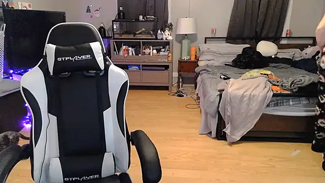 Elliewgfs online show from 11, 12, 2024