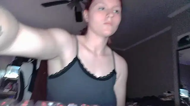 Elliewgfs online show from 13, 12, 2024