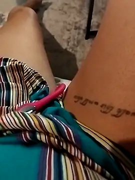 Snapshot of MarochienneAnissa chatting on 28, 2, 2026 MarochienneAnissa online show from 28, 2, 2026