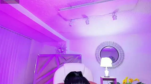 Snapshot of madisson_davon chatting on 20, 12, 2024 madisson davon online show from 20, 12, 2024