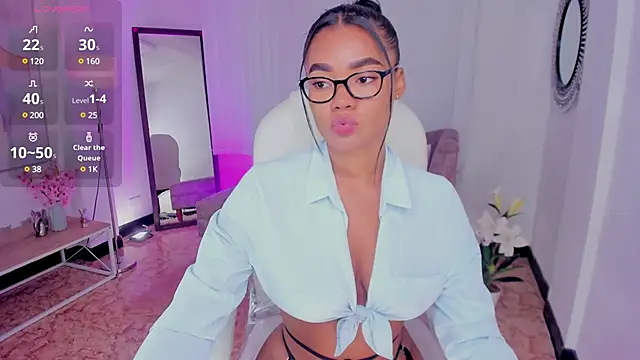 Snapshot of madisson_davon chatting on 6, 3, 2025 madisson davon online show from 6, 3, 2025