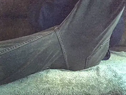 Snapshot of Delicious-D chatting on 12, 9, 2025 Delicious-D online show from 12, 9, 2025