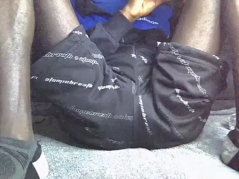 Snapshot of Delicious-D chatting on 12, 10, 2025 Delicious-D online show from 12, 10, 2025