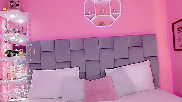 Snapshot of AlanaBekeer chatting on 20, 2, 2025 AlanaBekeer online show from 20, 2, 2025