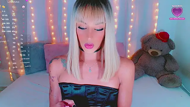 Snapshot of AlanaBekeer chatting on 24, 10, 2025 AlanaBekeer online show from 24, 10, 2025