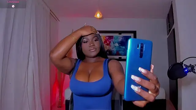 Snapshot of Scarlett_811 chatting on 13, 12, 2025 Scarlett 811 online show from 13, 12, 2025