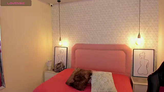 Kittytimberlake online show from 4, 11, 2025