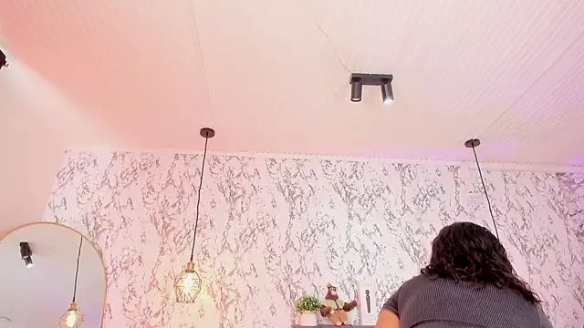 aihnoa split online show from 26, 11, 2025