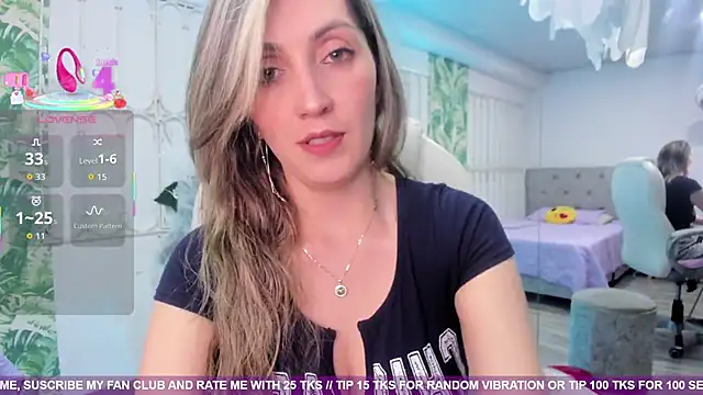 Snapshot of anny_sweet72 chatting on 24, 10, 2025 anny sweet72 online show from 24, 10, 2025