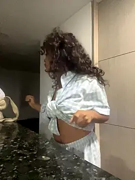 Marie Rose online show from 18, 12, 2025