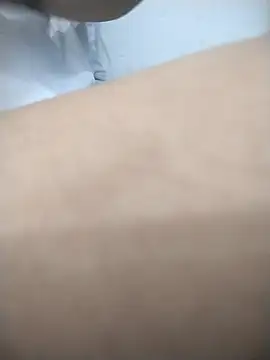 kBossgirls online show from 8, 11, 2025