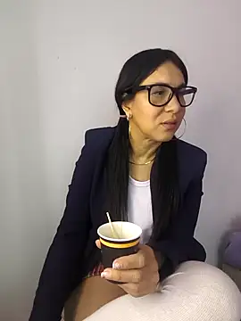 Camille jhonson online show from 2, 12, 2025