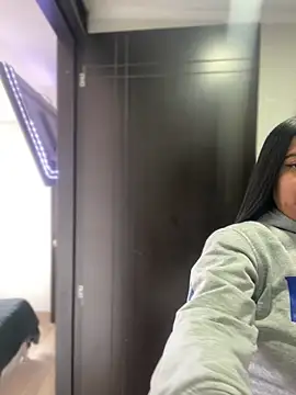 Devilsweet17 online show from 17, 3, 2026