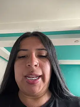Snapshot of Devilsweet17 chatting on 23, 5, 2026 Devilsweet17 online show from 23, 5, 2026