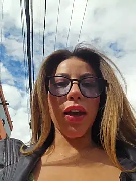Karen San Miguel online show from 1, 5, 2026