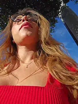Karen San Miguel online show from 5, 5, 2026