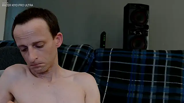 Snapshot of Dilldough405 chatting on 9, 10, 2025 Dilldough405 online show from 9, 10, 2025