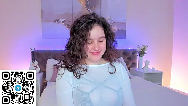 Ariella Sol online show from 3, 12, 2024