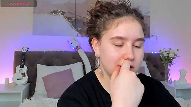 Ariella Sol online show from 21, 1, 2025