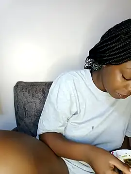 pretty-eyes23 online show from 10, 12, 2024