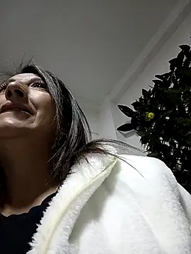 any mour online show from 4, 2, 2025