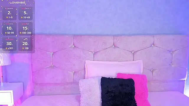 Cameliaa Smiith online show from 10, 9, 2025