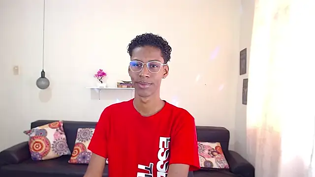 Snapshot of maiki18_ chatting on 15, 1, 2025 maiki18  online show from 15, 1, 2025