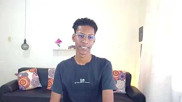 Snapshot of maiki18_ chatting on 17, 1, 2025 maiki18  online show from 17, 1, 2025