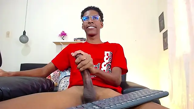 Snapshot of maiki18_ chatting on 22, 1, 2025 maiki18  online show from 22, 1, 2025