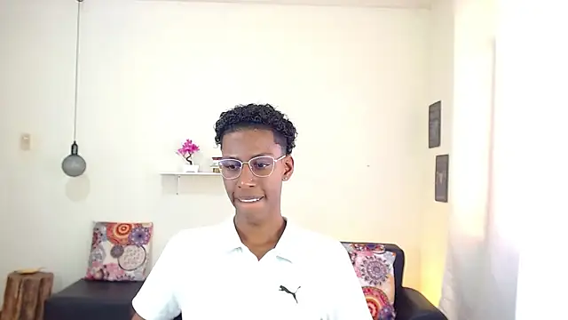Snapshot of maiki18_ chatting on 10, 3, 2025 maiki18  online show from 10, 3, 2025