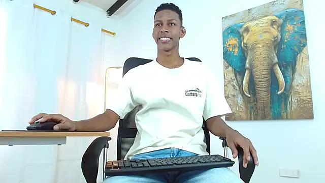 Snapshot of maiki18_ chatting on 15, 9, 2025 maiki18  online show from 15, 9, 2025