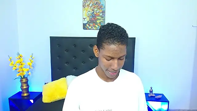 Snapshot of maiki18_ chatting on 4, 10, 2025 maiki18  online show from 4, 10, 2025