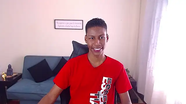 Snapshot of maiki18_ chatting on 22, 11, 2025 maiki18 online show from 22, 11, 2025