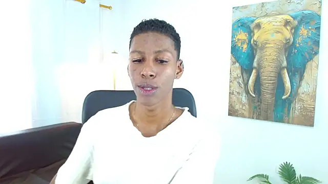 Snapshot of maiki18_ chatting on 15, 12, 2025 maiki18 online show from 15, 12, 2025