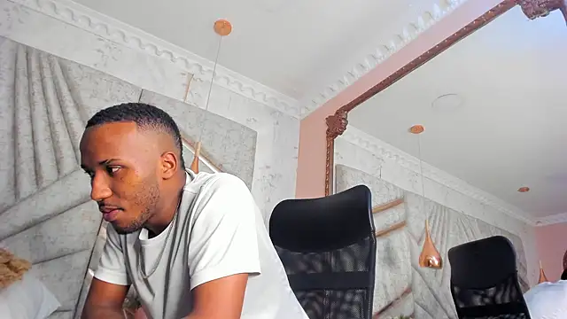 Snapshot of JamesParck chatting on 24, 1, 2025 JamesParck online show from 24, 1, 2025