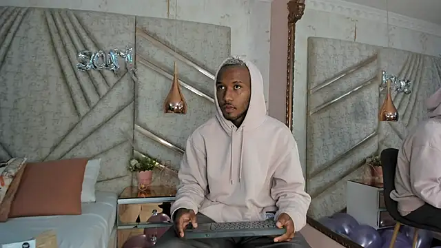 Snapshot of JamesParck chatting on 20, 2, 2025 JamesParck online show from 20, 2, 2025