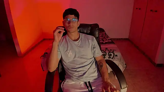 Leoandsarima420 online show from 30, 1, 2025