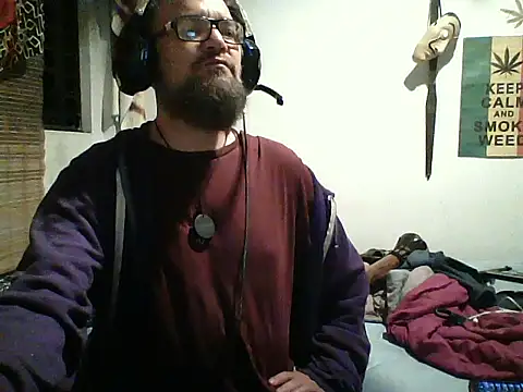 Snapshot of LECHEBALLS chatting on 21, 10, 2025 LECHEBALLS online show from 21, 10, 2025