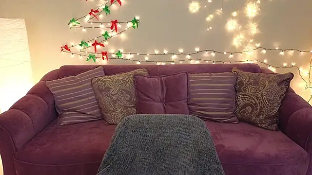 miki miki cutie  online show from 29, 12, 2024