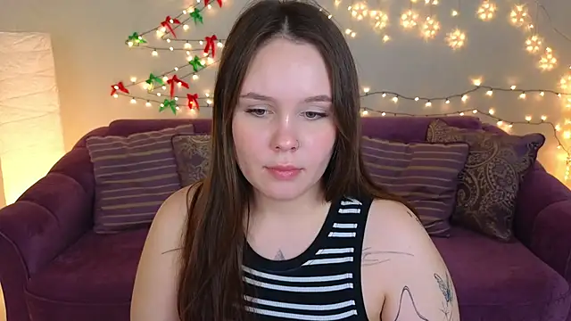 miki miki cutie  online show from 5, 1, 2025