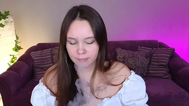 miki miki cutie  online show from 17, 1, 2025