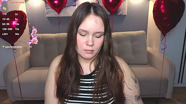 miki miki cutie  online show from 14, 2, 2025