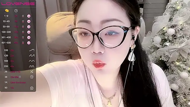 Snapshot of Monica-888 chatting on 16, 9, 2025 Monica-888 online show from 16, 9, 2025