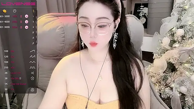 Snapshot of Monica-888 chatting on 17, 9, 2025 Monica-888 online show from 17, 9, 2025