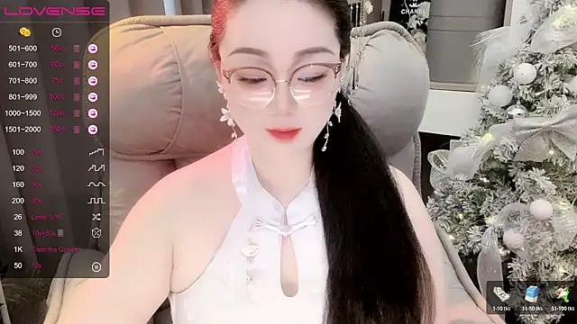 Snapshot of Monica-888 chatting on 8, 10, 2025 Monica-888 online show from 8, 10, 2025